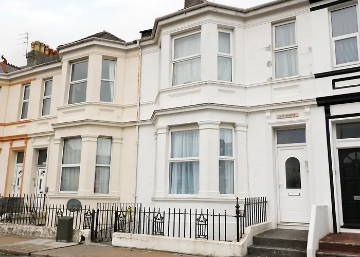 Garden Apartment, Plymouth